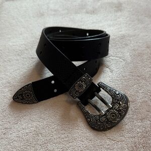 Women’s Black Belt with Silver Buckle